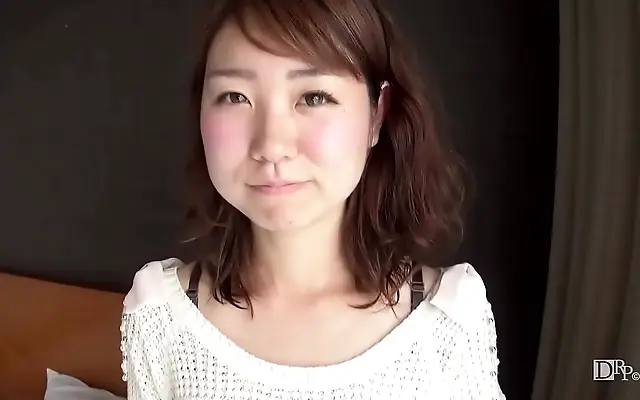Silk uniformed Japanese beauty craves deepthroat action