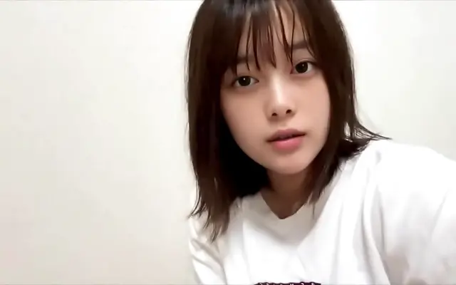 Candlelit intimacy Japanese amateur beauty reveals all