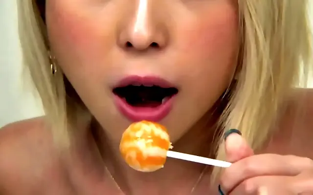 Silk Sheets and Slutty Tongue Tricks Blowjob Heaven