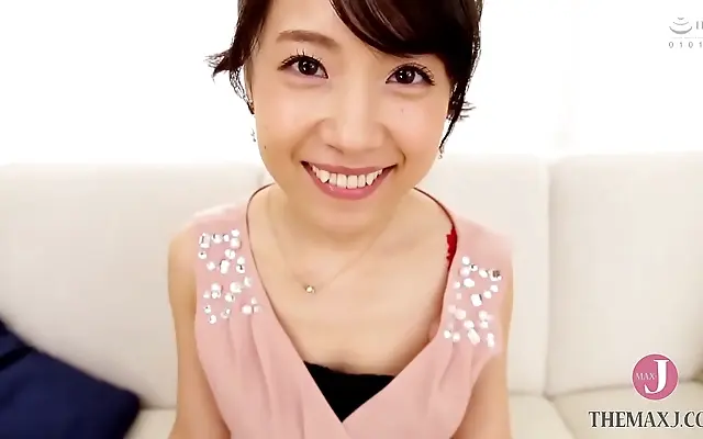 熟妇的荡欲 洲国产成人 爽爽 When Asami Nagase Gets Playful She Craves Cum and Swallows Every Drop