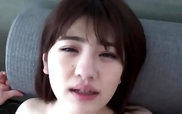 亚洲熟妇 八戒 里面 公妇 Intense college model seduces with deepthroat skills in private session