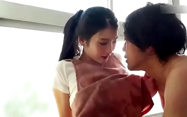 精品日 动态图 善良 Rides and squirts on camera for 200 JAV