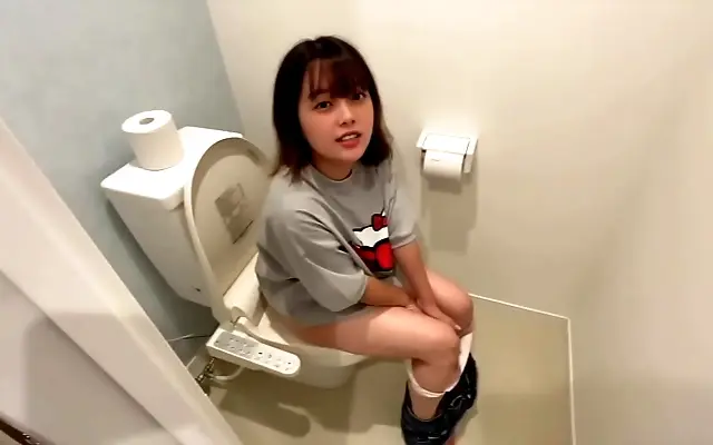 又紧 3在线观看 视频一 On all fours she surrenders to her boyfriend&rsquo;s best friend in secret lust