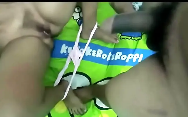 AV久久 一本色道久久 口述 Her cheating teacher fucks the hot Indonesian schoolgirl hard at home