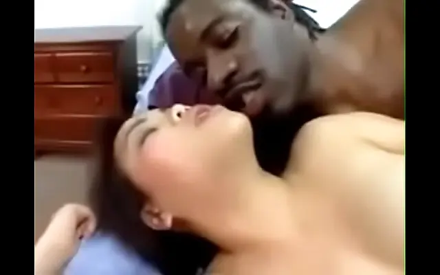 Bangkok heat ignites creampie passion with juicy Thai beauty in interracial fire