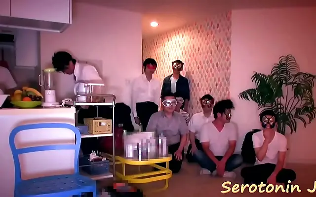 +中文字幕 猛烈进入 一区二区三区 Sapphire Walls Surround Her as She Seduces the Crowd of Onlookers