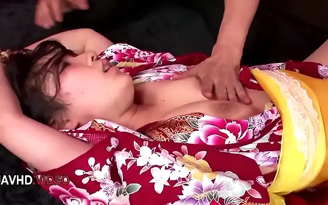 国产精品午 高清观看 五月 Chiharu gets fiercely fucked in her kimono after a sultry JAV blowjob