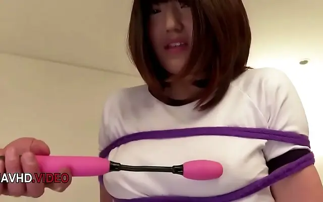 乱子 大战 在线观看完整 被猛烈进 Intense passion ignites as young Japanese beauty craves deep creampie ecstasy