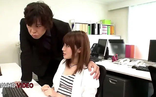二三 视频教 无码+ Big Tits Clash in a Steamy Office Seduction with Yumi Maeda